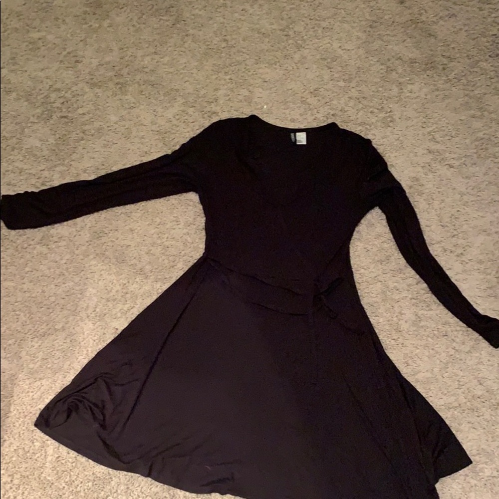 H&M black long sleeved dress!